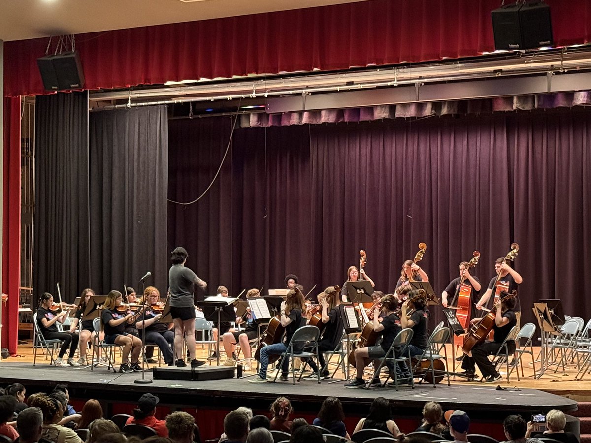 The orchestras sounded great tonight! Bravo Bronchos! <a href="/LSClafayette/">Lafayette Schools</a> <a href="/lafsunnyside/">Lafayette Sunnyside</a>