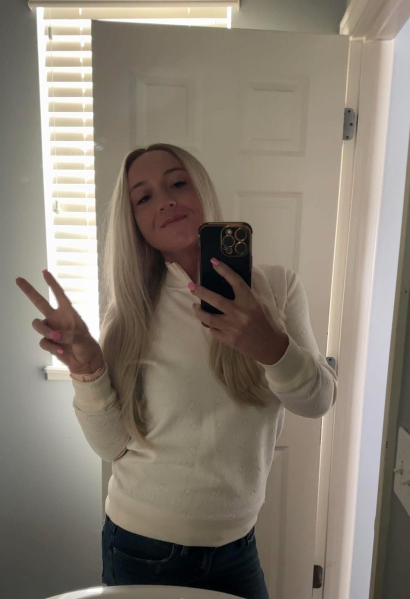 brookeemf's tweet photo. https://t.co/xQ1AeeadoK