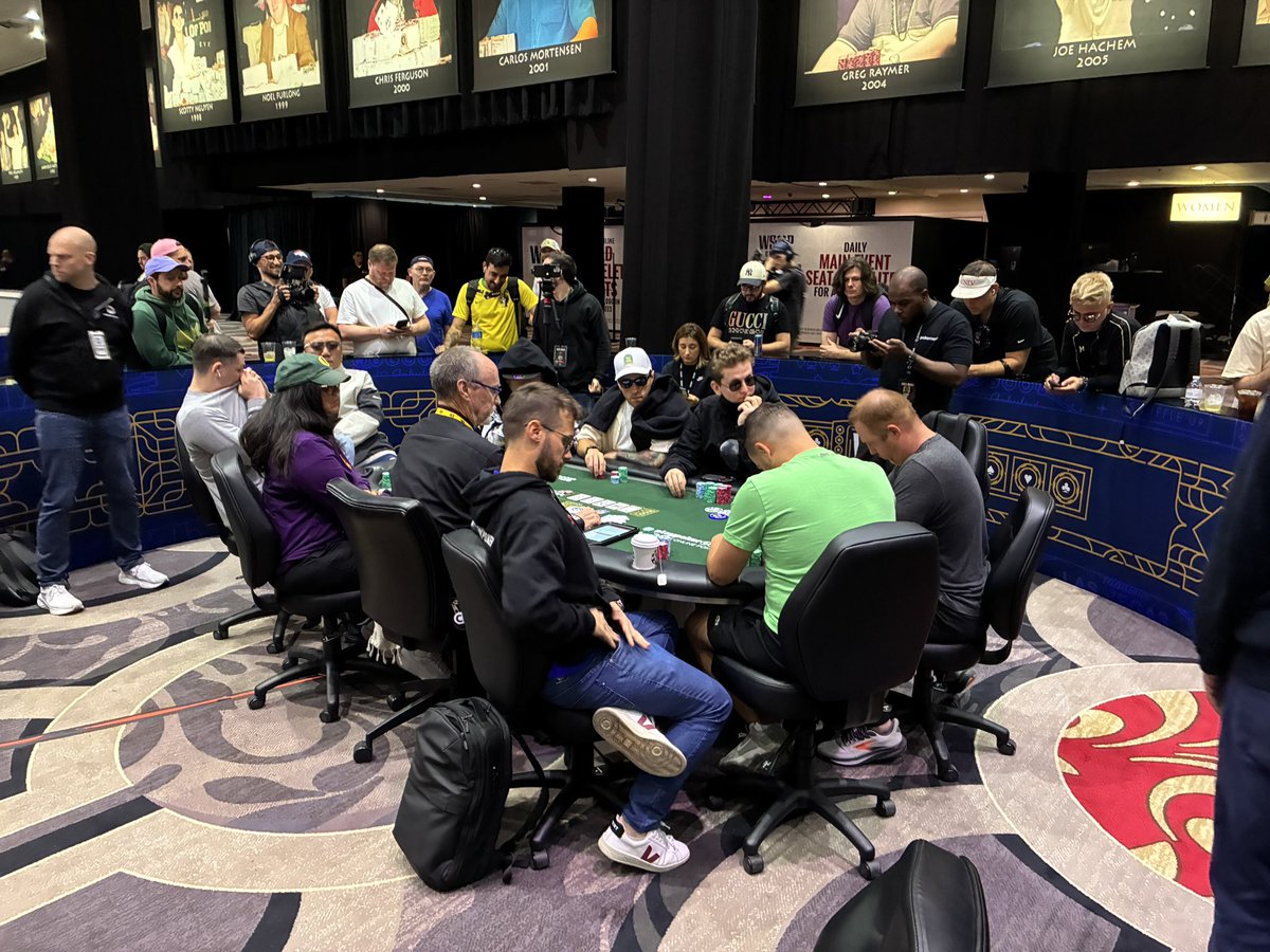 Kevin Mathers (@kevmath) on Twitter photo The <a href="/WSOP/">WSOP - World Series of Poker</a> Tag Team is at a final table of 10, playing on an outer feature table with a crowd anxiously watching
pokernews.com/tours/wsop/202… The <a href="/WSOP/">WSOP - World Series of Poker</a> Tag Team is at a final table of 10, playing on an outer feature table with a crowd anxiously watching
pokernews.com/tours/wsop/202…