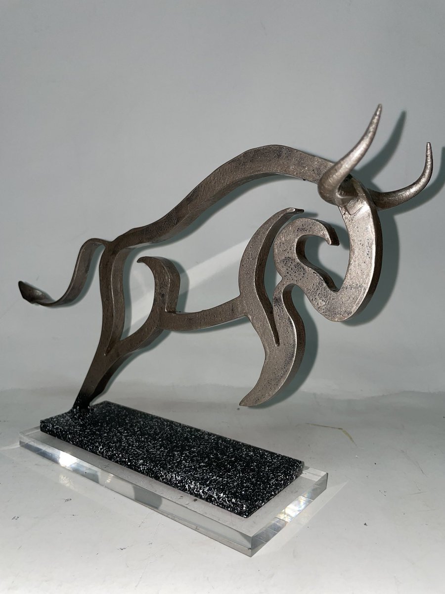 arnau_rafa's tweet photo. Esculturas - trofeos Diseño 
“TORO *****”
Hierro pintado de Bronce
@seguidores 
@espectaculos 
@eventos 
@taurinos
Pedir presupuestos por WhatsApp: tel 699315006 https://t.co/rnt2t8BRxx