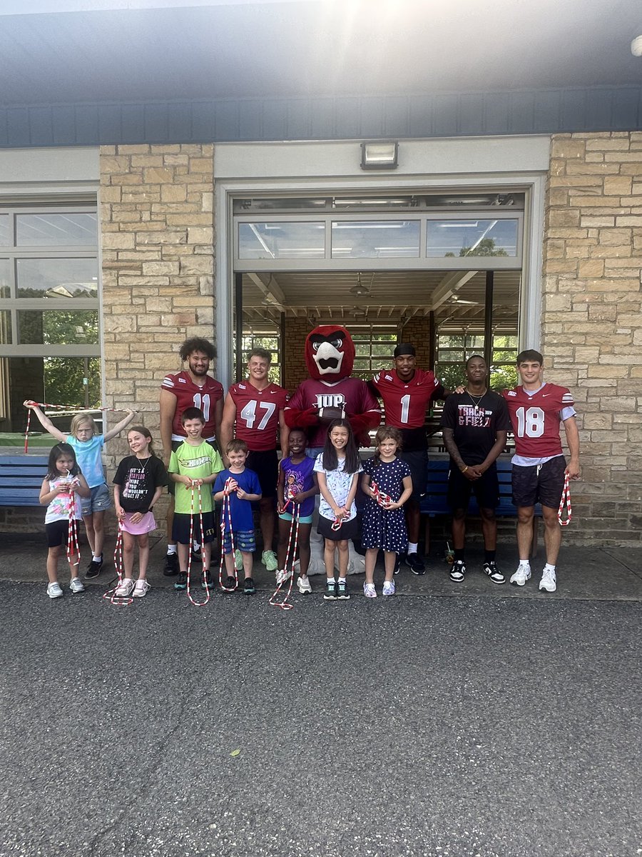 GIVING BACK TO THE COMMUNITY

Some of the Crimson Hawks, along with Norm, visited the IRMC Kids Camp at Mack Park to spend time with some future Crimson Hawks. 

#TalonsUp #AllIn