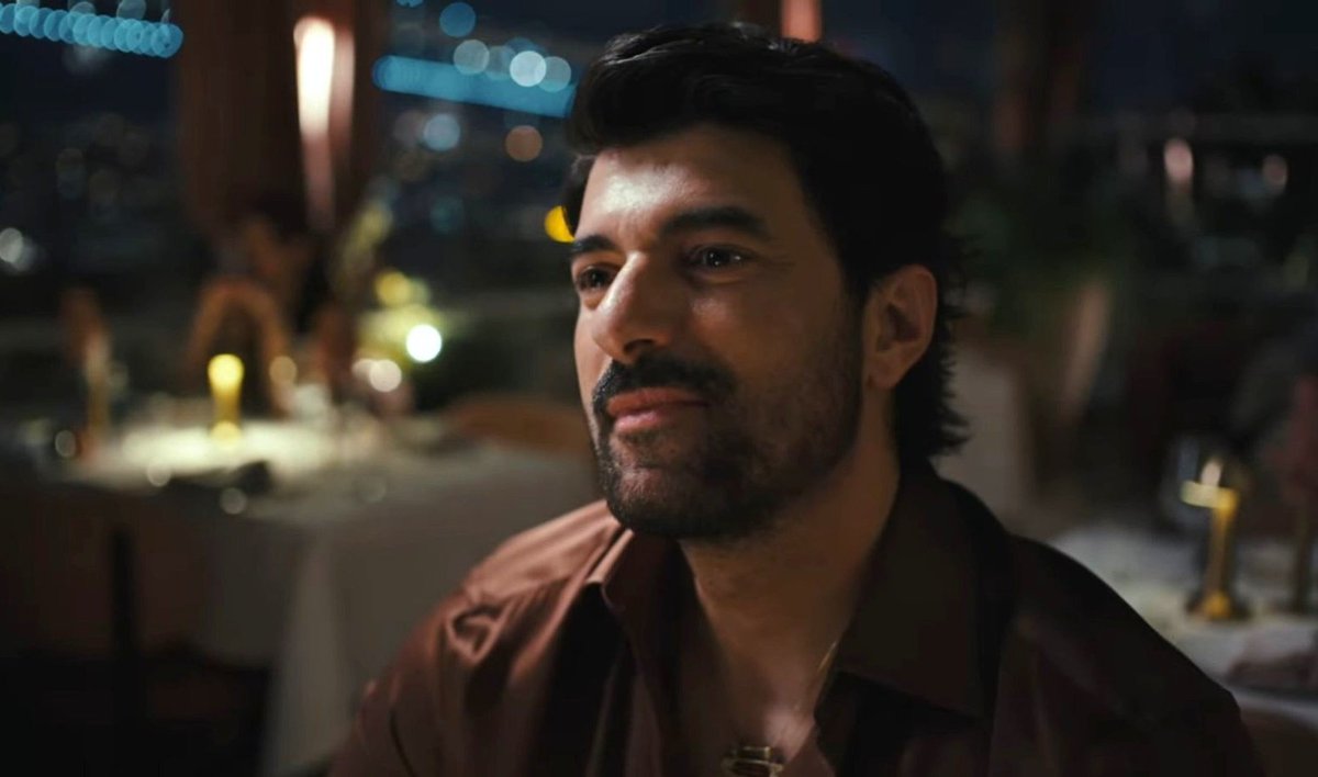 i hope you'll keep this look and you don't cut your hair again 

#EnginAkyürek 
#EnginAkyürekXGoTürkiye