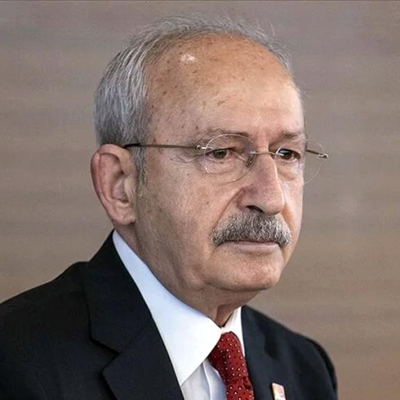 Ekrem İmamoğlu: (Kılıçdaroğlu hk.)

"Beni burada betona gömmek istiyor."

(Timur Soykan)
