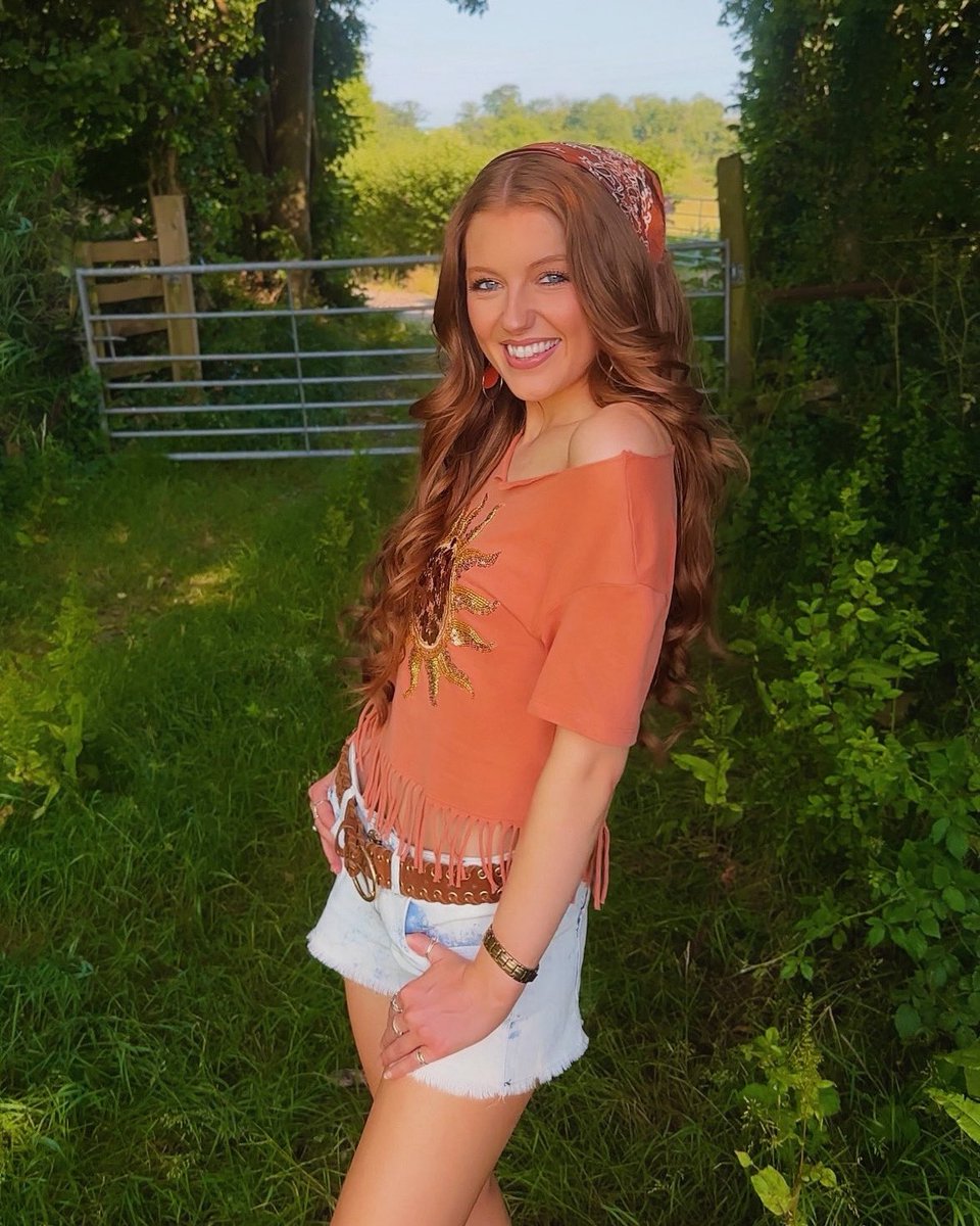 tayneelcrookes's tweet image. My new single ‘T-Shirt’ is available to PRE SAVE NOW!🧡 Releasing 4th July 💚🤠
PRE SAVE HERE: tayneelord.ffm.to/t-shirt