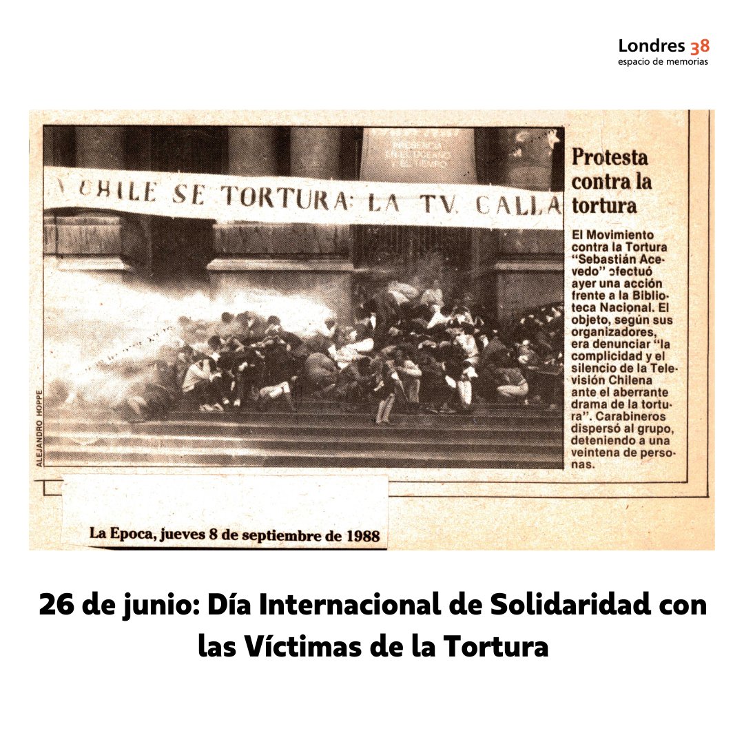 🟠 En el 𝐃𝐢́𝐚 𝐈𝐧𝐭𝐞𝐫𝐧𝐚𝐜𝐢𝐨𝐧𝐚𝐥 𝐞𝐧 𝐀𝐩𝐨𝐲𝐨 𝐝𝐞 𝐥𝐚𝐬 𝐕𝐢́𝐜𝐭𝐢𝐦𝐚𝐬 𝐝𝐞 𝐥𝐚 𝐓𝐨𝐫𝐭𝐮𝐫𝐚 compartimos, desde el Archivo digital de Londres 38, esta breve nota sobre la represión de una protesta del Movimiento contra la tortura Sebastián Acevedo realizada