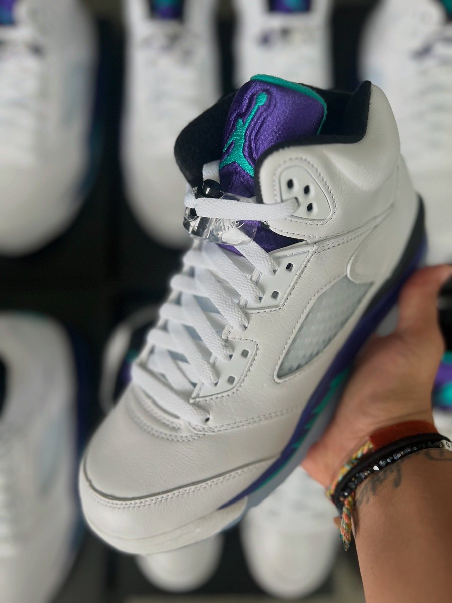 Jenn (@jenneyephur) on Twitter photo Grape 5s! Stupid clean I remember buying my personals in 2013.
Thanks <a href="/KckdNotify/">Kckd Notify</a> for always providing info to cop under retail. Grape 5s! Stupid clean I remember buying my personals in 2013.
Thanks <a href="/KckdNotify/">Kckd Notify</a> for always providing info to cop under retail.