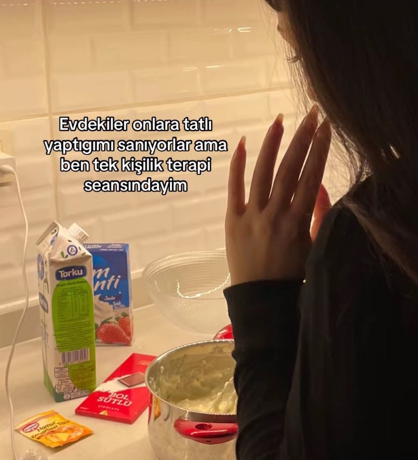 Alya (@alyareckles) on Twitter photo 