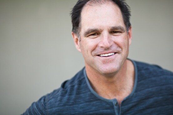 Meet Dr. Bill Sterett: renowned sports medicine surgeon, expert in ACL &amp; shoulder care, and longtime physician for the U.S. Women’s Alpine Ski Team.

buff.ly/8r5NzGd 

#DrSterett #SportsMedicine #VSON #KneeCare #OrthoExpert