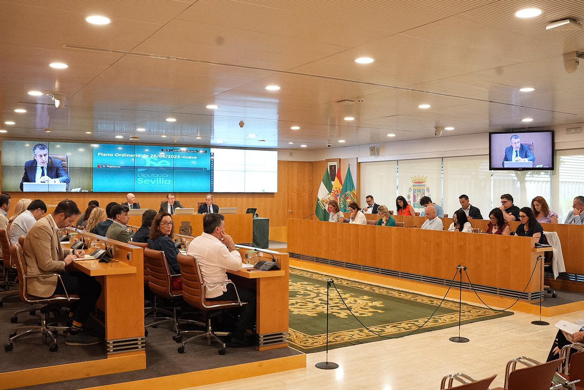 Nuestro Plan 2030, con una inversión de 140 millones de euros, nace directamente de las demandas y necesidades de los alcaldes y alcaldesas de toda la provincia de Sevilla. Este plan es un compromiso firme con el futuro de nuestros municipios.

Por eso, no podemos entender la