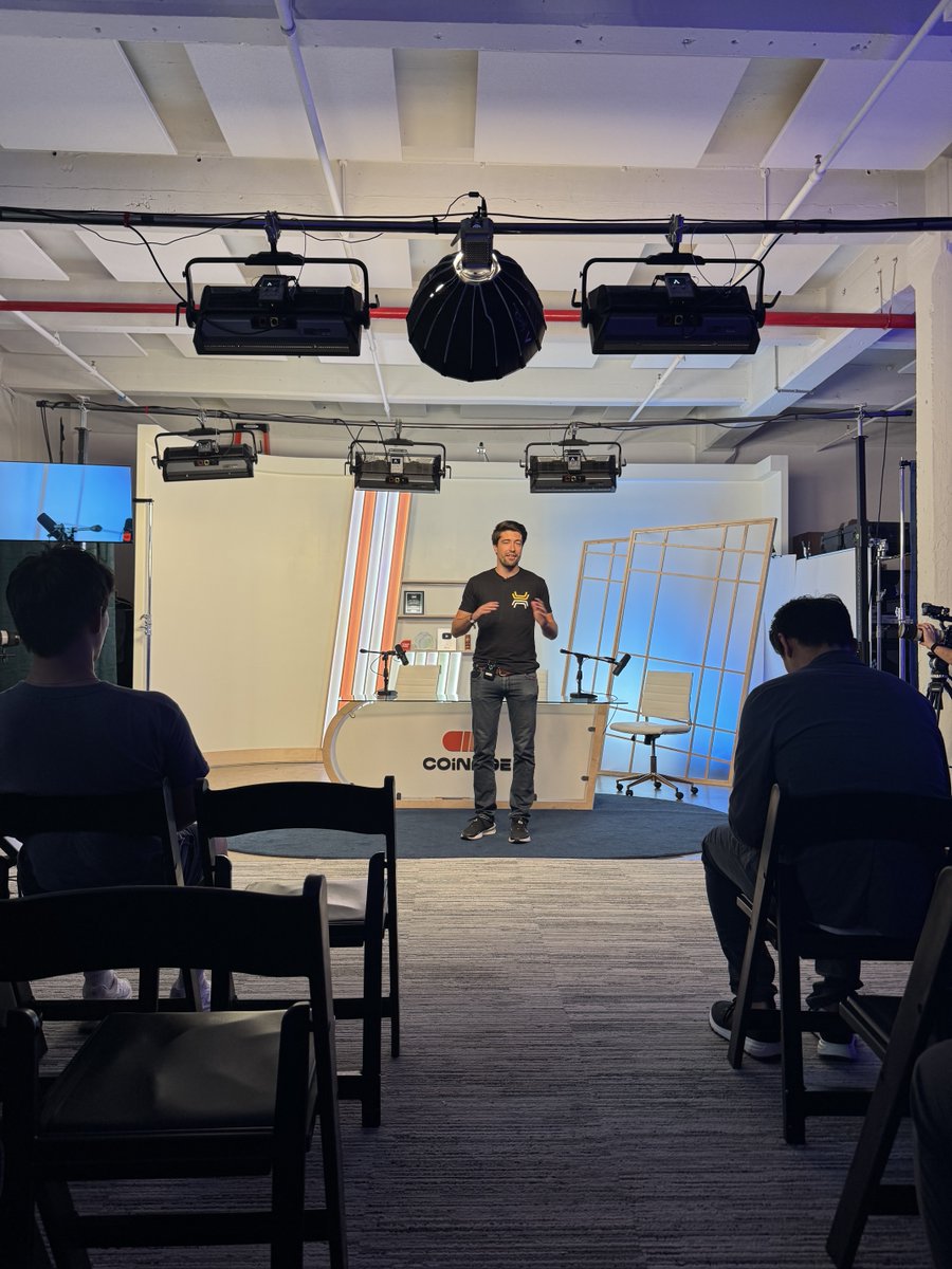 Last night, Botanix had the privilege of co-hosting an event with @zguz &amp; <a href="/coinage_media/">Coinage</a> entitled “The New Bitcoin Economy” about building a new financial system with Bitcoin at its’ core.

We discussed the influx of institutional capital into the space with Bitcoin treasury