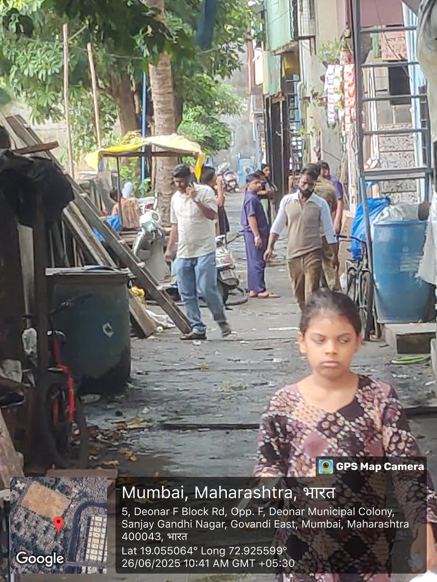 Shaikhr03327675's tweet photo. @mybmc @mybmcSWM @MCGMConstPermit @mybmcInfra 
add:deonar colony sanjay gandi nagar opp,f5chawl, Balasaheb Thackeray ground 
BMC ke bande log 3-4 time aa chuke hain but ye gutter ka drainage sahi se clean nahi ho pa Raha hai jis wajah se public toilet ka paani ower flow hota hai https://t.co/62H6CcINFY