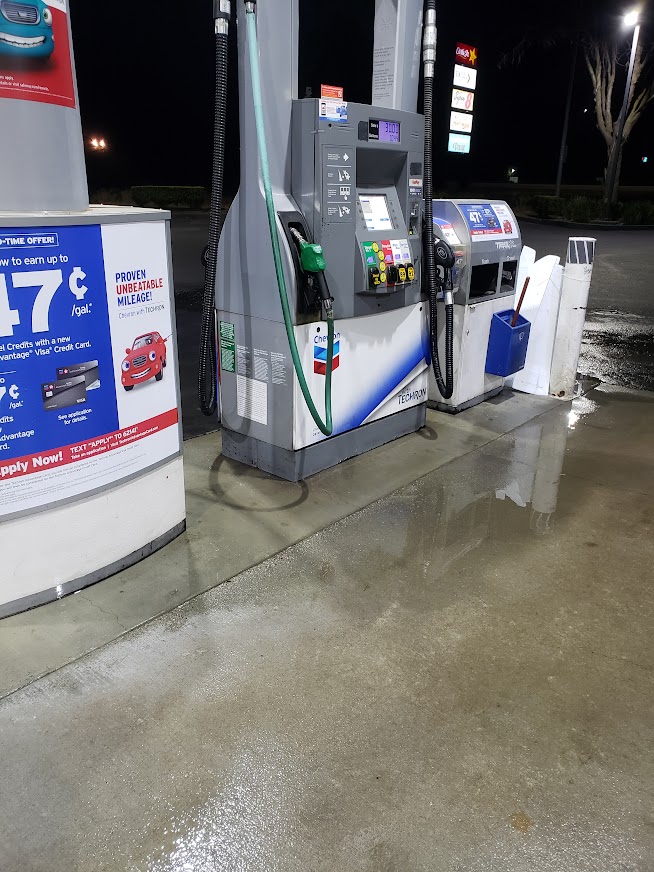 NassauWash's tweet image. Franchisors, maintaining brand standards is crucial. Pressure washing not only ensures your gas stations meet franchise cleanliness requirements but also enhances the overall brand image. 💼🔍 #FranchiseCompliance #GasStationManagement