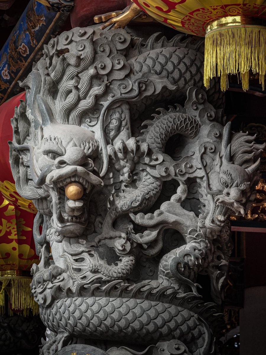Hasselblad's tweet photo. Swipe left to unlock the wonder of 100 megapixels.🔍🐉

A dragon revealed—carved in silence, hidden in plain sight.

📸 IG/xiaomoyuahou, 907X &amp; CFV 100C
#Hasselblad #907X #CFV100C #100Megapixels https://t.co/MIEE3jmnde