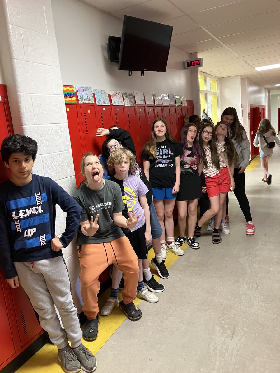 Mme Karen Glynn (she/her) (@madameglynn) on Twitter photo Last lineup of the year 🤪 I’m going to miss these kiddos. <a href="/StTeresasSchoo1/">St. Teresa's School</a> #BetterTogether Last lineup of the year 🤪 I’m going to miss these kiddos. <a href="/StTeresasSchoo1/">St. Teresa's School</a> #BetterTogether