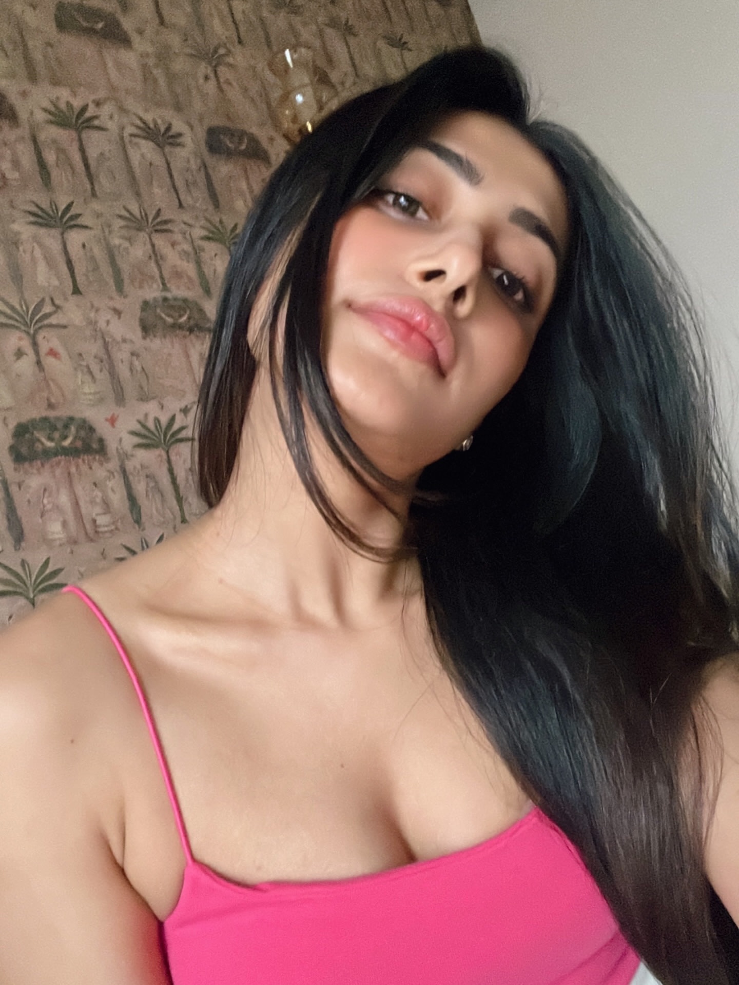 GuZEOUKbkAA9fLI?format=jpg&name=large