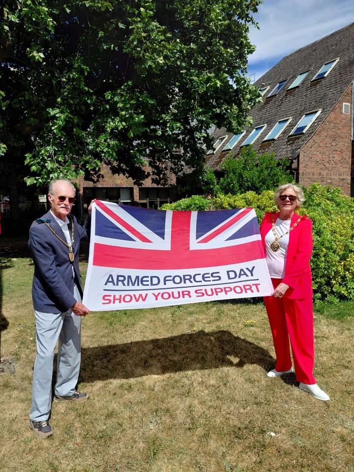 This afternoon, Councillor Bob Crooks, Mayor of Godalming and Cllr Penny Rivers, Mayor of Waverley, attended the flag raising in support of Armed Forces Day.