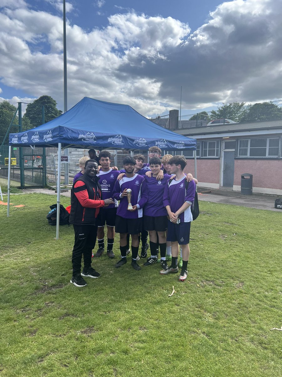 Mr Sangster tweet media