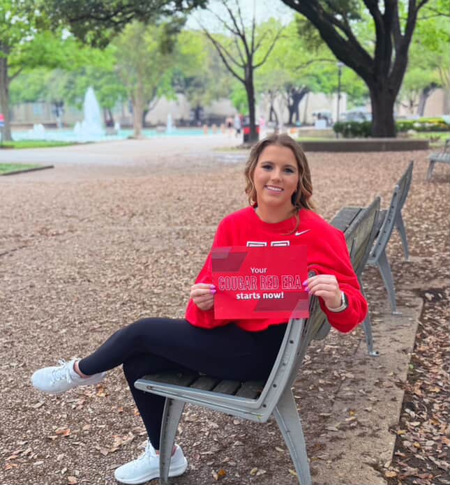 UHadmissions's tweet image. Houston Bound Highlight 🐾
Get ready, UH — Madelyn is joining the Cougar family!
🤵🏻♀️ Major: Political Science
📍 Hometown: Houston, TX
"I’m looking forward to meeting people and taking advantage of new opportunities on campus!"- Madelyn