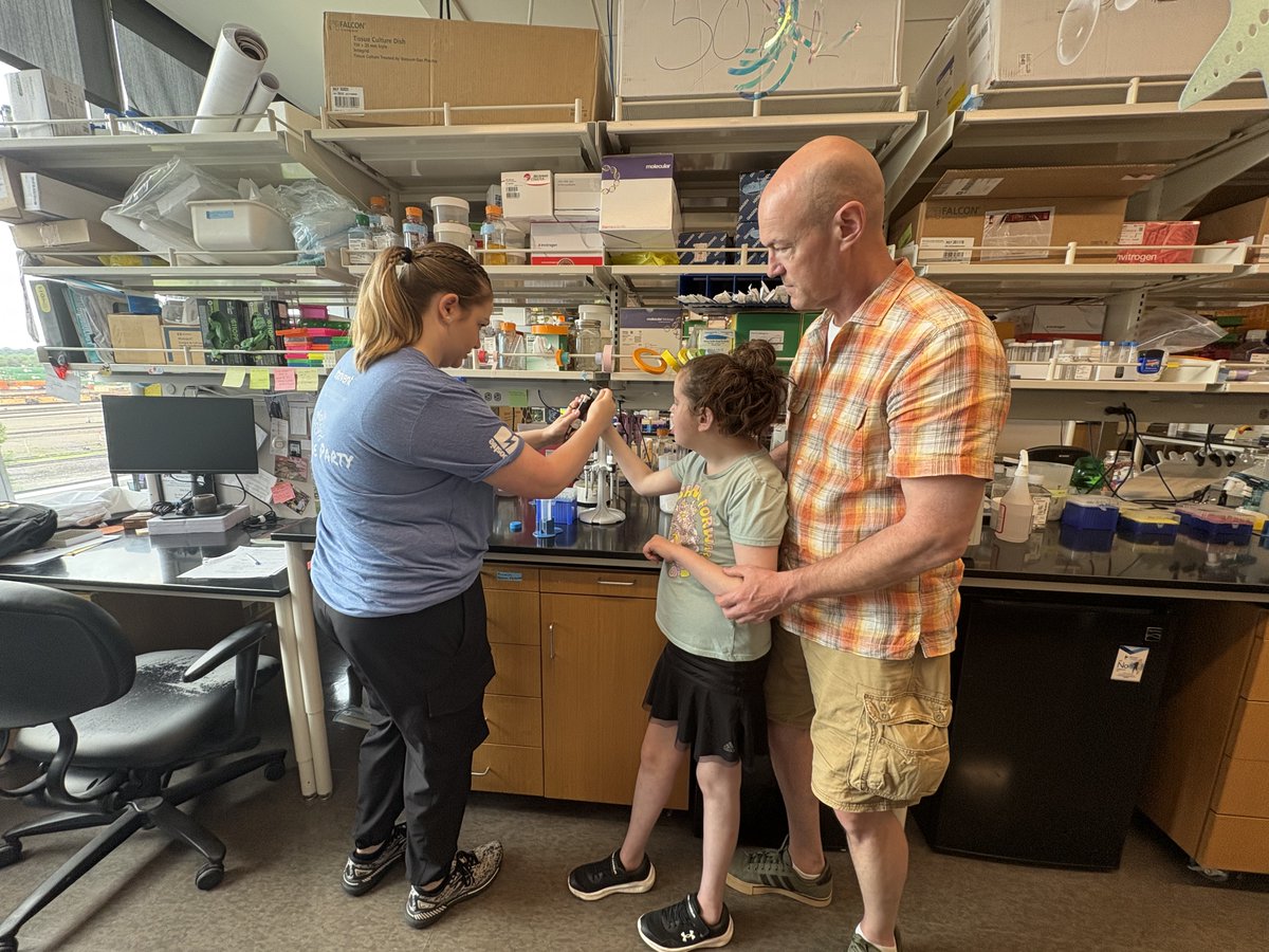 umncge's tweet photo. Science is for everyone—and Emelia is proof.
At 11, she lives with DDX3X & non-speaking autism. But that hasn’t stopped her from asking big questions—and dreaming of discovery.
https://t.co/OHGo2kAU7m
@umnmedschool
#ScienceForAll #DDX3X #InclusionInSTEM https://t.co/Bl2URnM5Mv