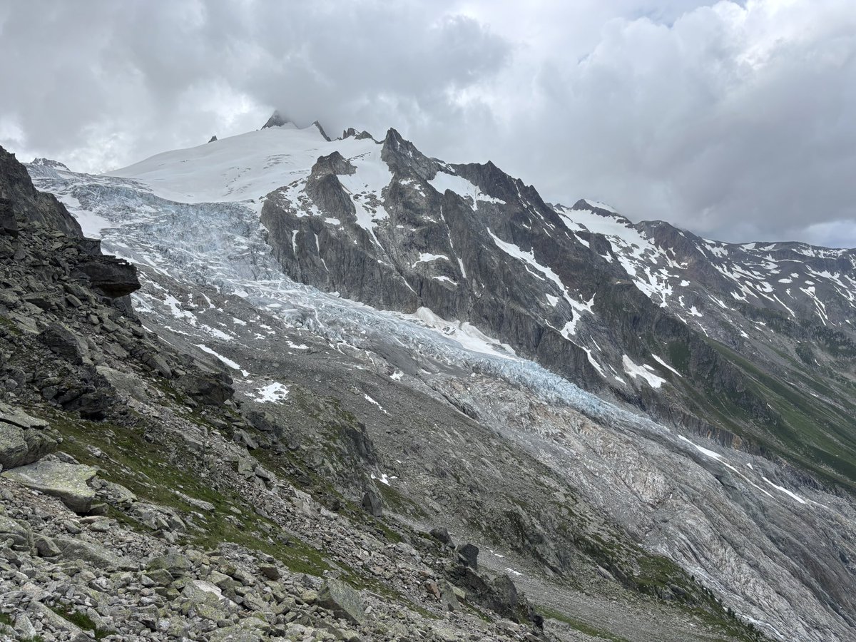 mario_manresa's tweet image. For my stage 4 I chose the alternative Fenetre D’Arpette route, making my highest climb of the tour and getting me as close to a glacier as I’ve ever been!
Also, humbled to have crossed the 2k line in ny fundraiser! Thank you all for the support. …challenge.crohnscolitisfoundation.org/index.cfm?fuse…