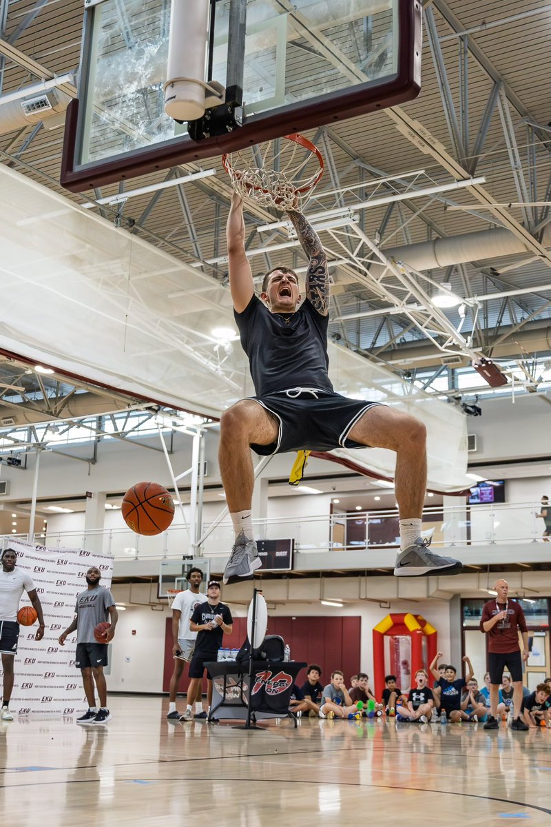 EKUHoops's tweet image. Players put on a show for the campers! It’s been an exciting week at Dream Big Basketball Camp 🏀