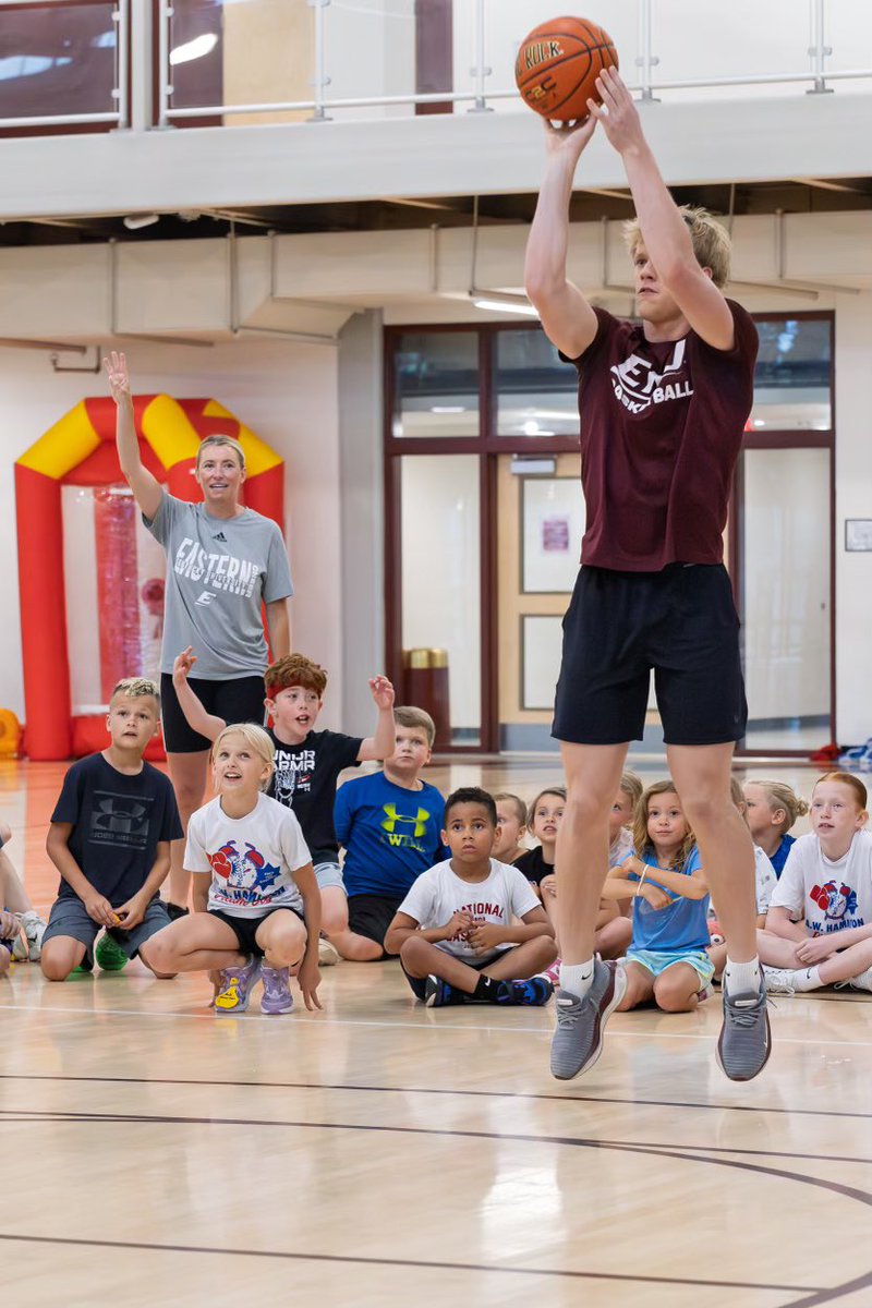 EKUHoops's tweet image. Players put on a show for the campers! It’s been an exciting week at Dream Big Basketball Camp 🏀
