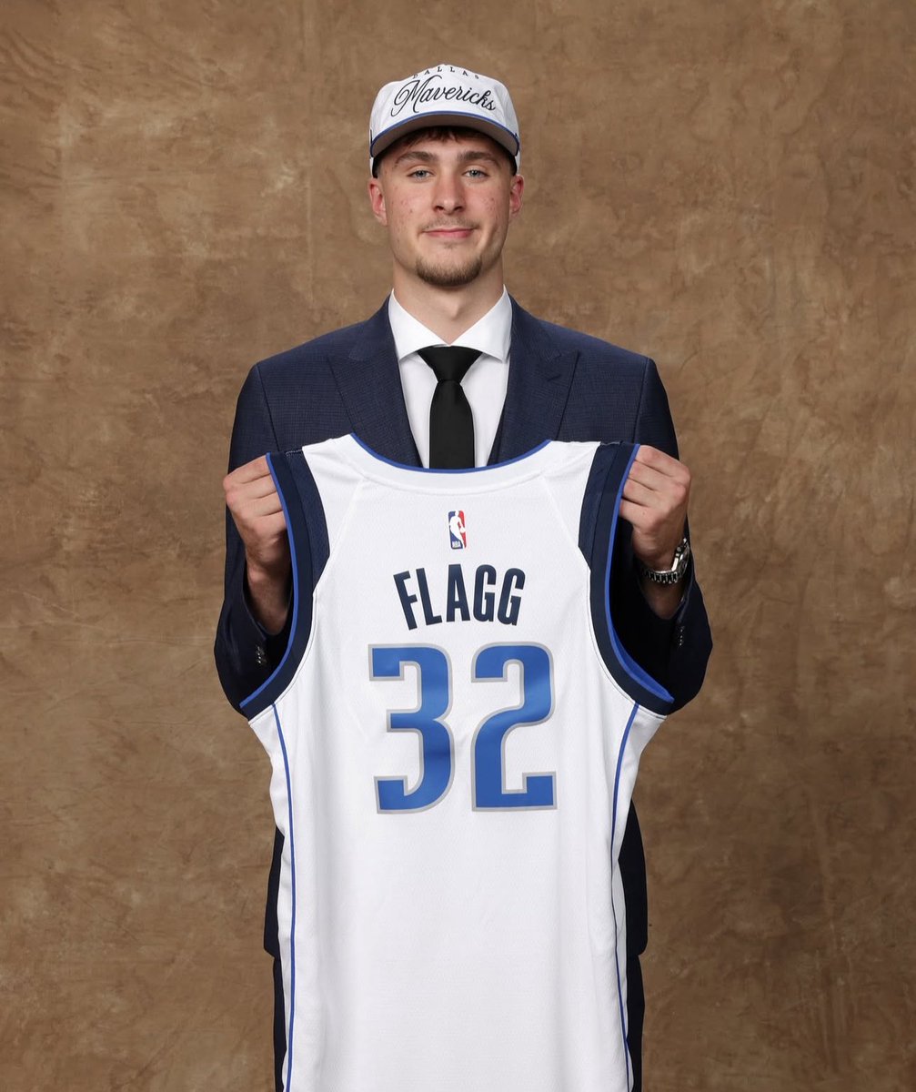 MavsFilmRoom's tweet photo. Last 3 months as a Mavs fan https://t.co/KJPMEmUpea