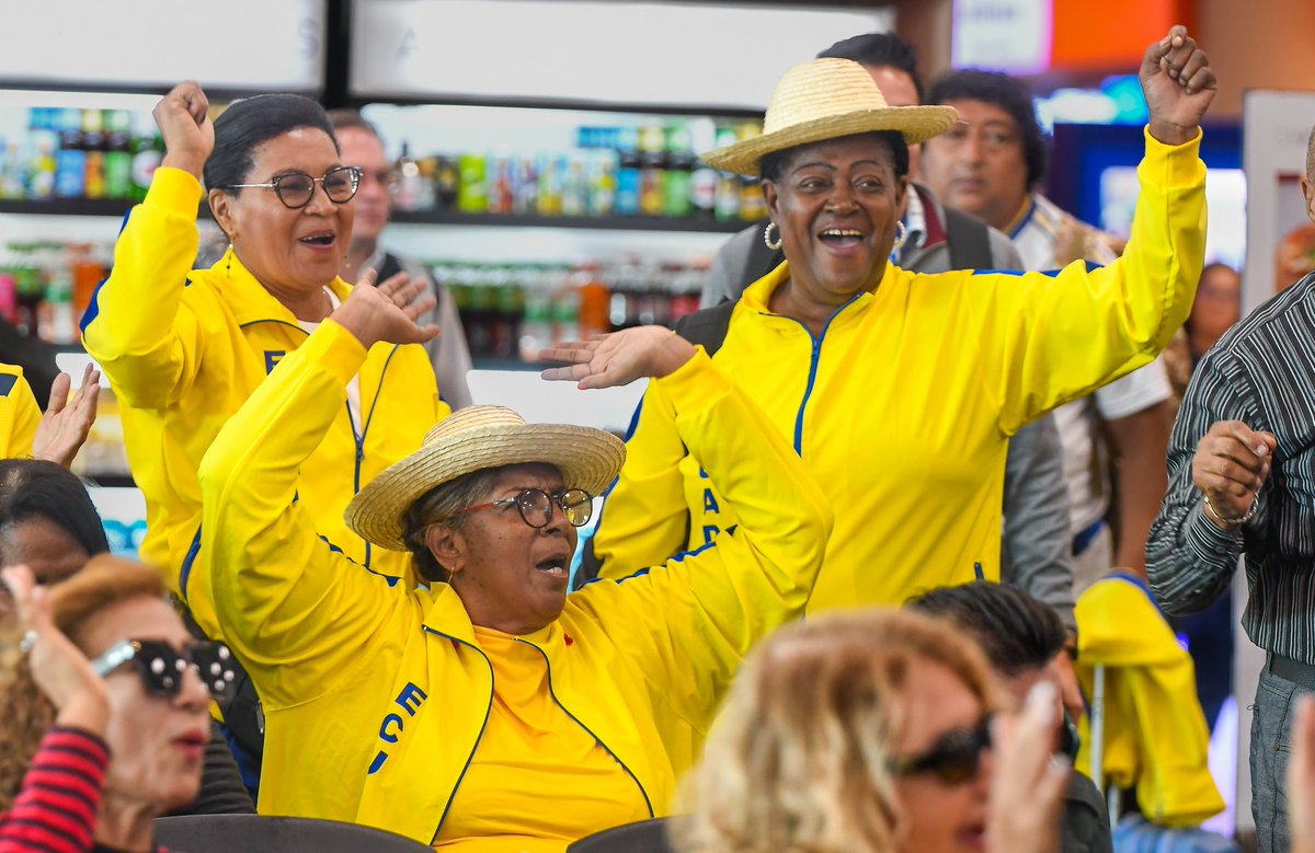 <a href="/AirEuropa/">Air Europa</a> inaugura la ruta directa entre la ciudad más linda del mundo y Madrid 🇪🇨✈️🇪🇸

Es mucho más que un vuelo; es una señal clara de que la empresa privada confía en #Quito, en su potencial, en su gente. Es un puente que entre nuestro hermoso país y Europa, abriendo un