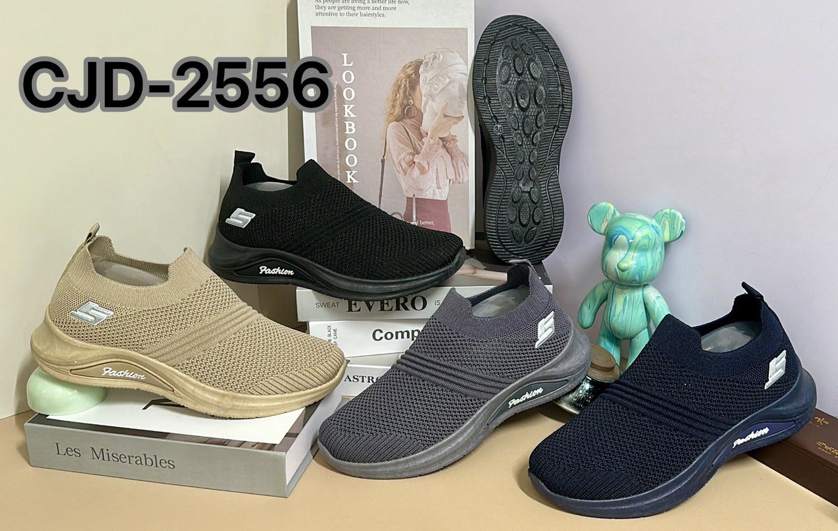 Lite sneakers 

Price: ₦13,000

Location Kaduna.
Call or WhatsApp— 08063769764