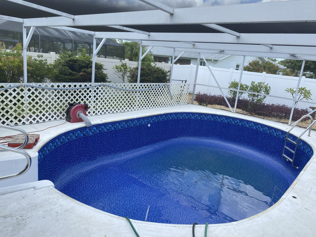 ppalmpools's tweet image. Tasked with removing an old, damaged liner, we professionally prepared the pool's walls and floor. A new Latham Cayman Mystic Light Blue Vinyl Liner was installed, paired with Haywood trim and faceplates for a fresh look. #PoolRestoration #NewLook