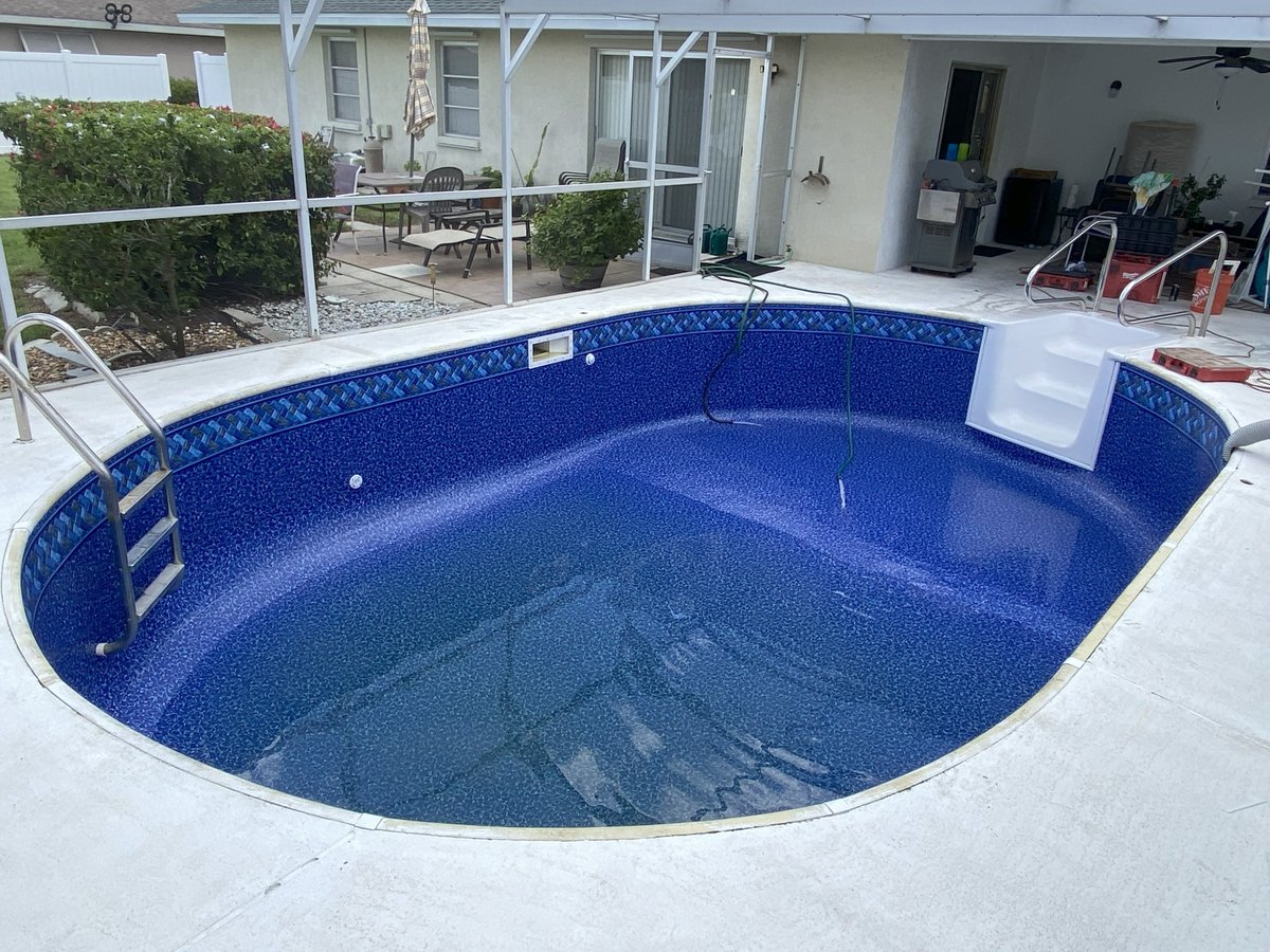 ppalmpools's tweet image. Tasked with removing an old, damaged liner, we professionally prepared the pool's walls and floor. A new Latham Cayman Mystic Light Blue Vinyl Liner was installed, paired with Haywood trim and faceplates for a fresh look. #PoolRestoration #NewLook