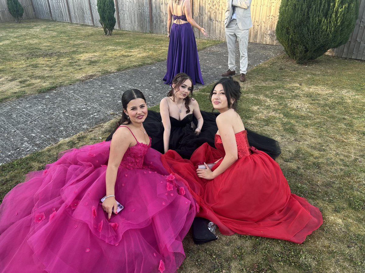 #PromNight ⁦<a href="/PassmoresAc/">Passmores Academy</a>⁩
