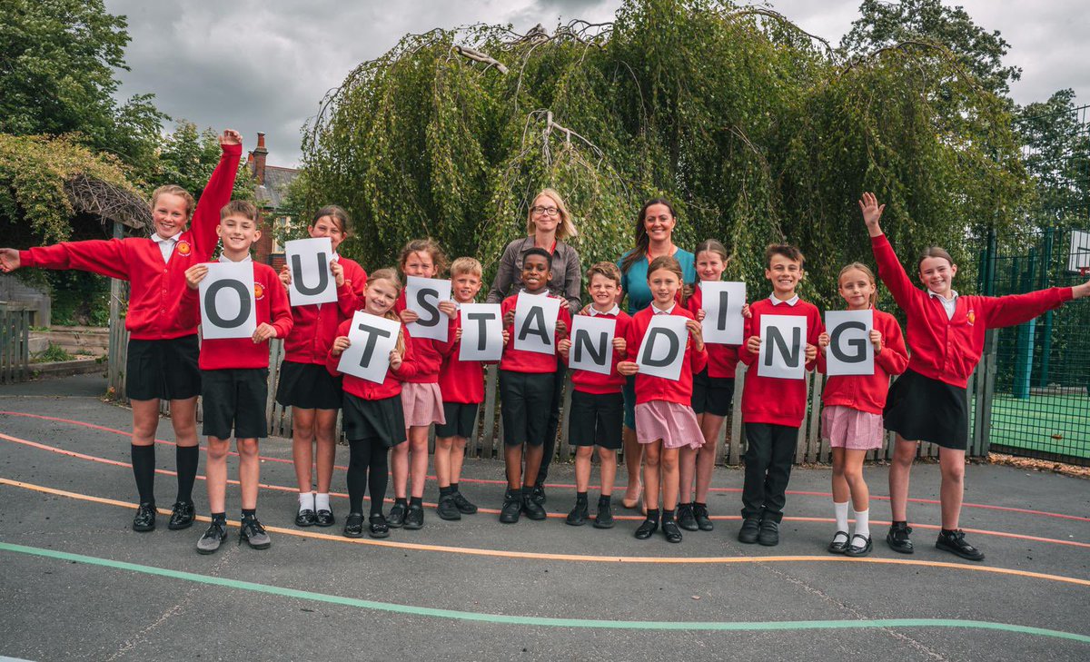 A lovely report about our school in the Wakefield express #southdalesparkle   wakefieldexpress.co.uk/education/wond…