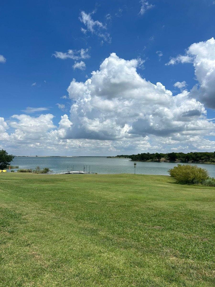 Sure was a nice day in Texas, demonstrating how quickly AquaEye Pro can locate someone to local teams. Always a pleasure to travel with and demo with AquaEye dealer Safe Industries.

#waterrescue #firerescue #sheriff #texas #rescue #firefighting