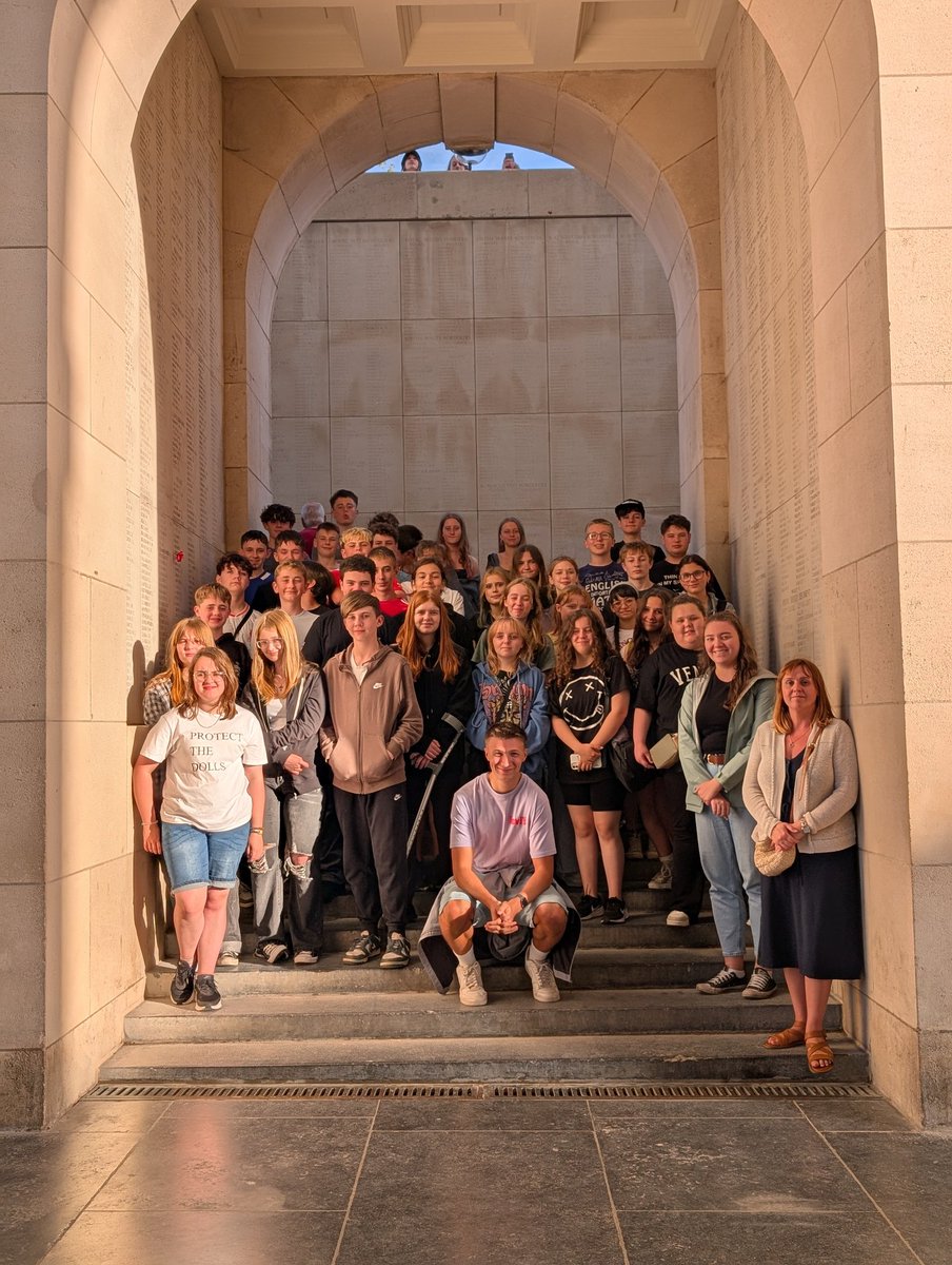 KHSHistoryDept's tweet photo. We've had a nice, chilled first day in Ypres. Tomorrow we're off into the trenches!

@KingHenrySchool https://t.co/Jl7r2wZbFd