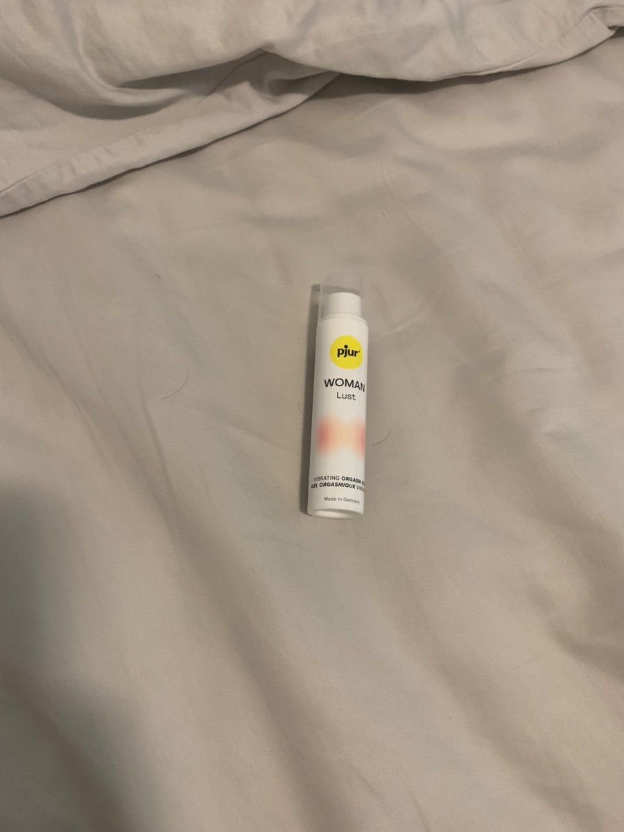 千万别用这玩意，堪比风油精。🤣
不管男女，都给你秒潮。慎用慎用。