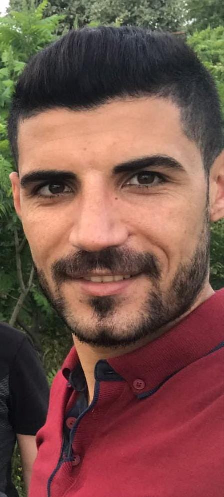 rojdaaltintas's tweet photo. Türkiye’de bir devlet memurunun, hiçbir suçu yokken, nasıl içeri atıldığını, gerçek suçluların nasıl korunduğunu tek tek anlatacağım. 

Tüm detaylarıyla araştırdım. 

Yer: Diyarbakır, Lice - Tarih 2021 

Konu: SAHTE ARAÇ TESCİL SKANDALI https://t.co/SRRozNtcuU