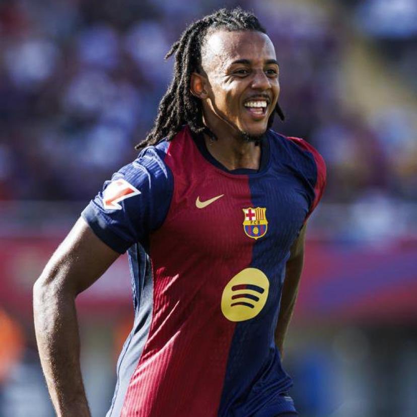 🚨Le contrat de Jules Koundé se termine en 2027. Le Barça et Koundé ont tous deux une attitude favorable sur la prolongation. Bien que les discussions avancent lentement.

(MD)