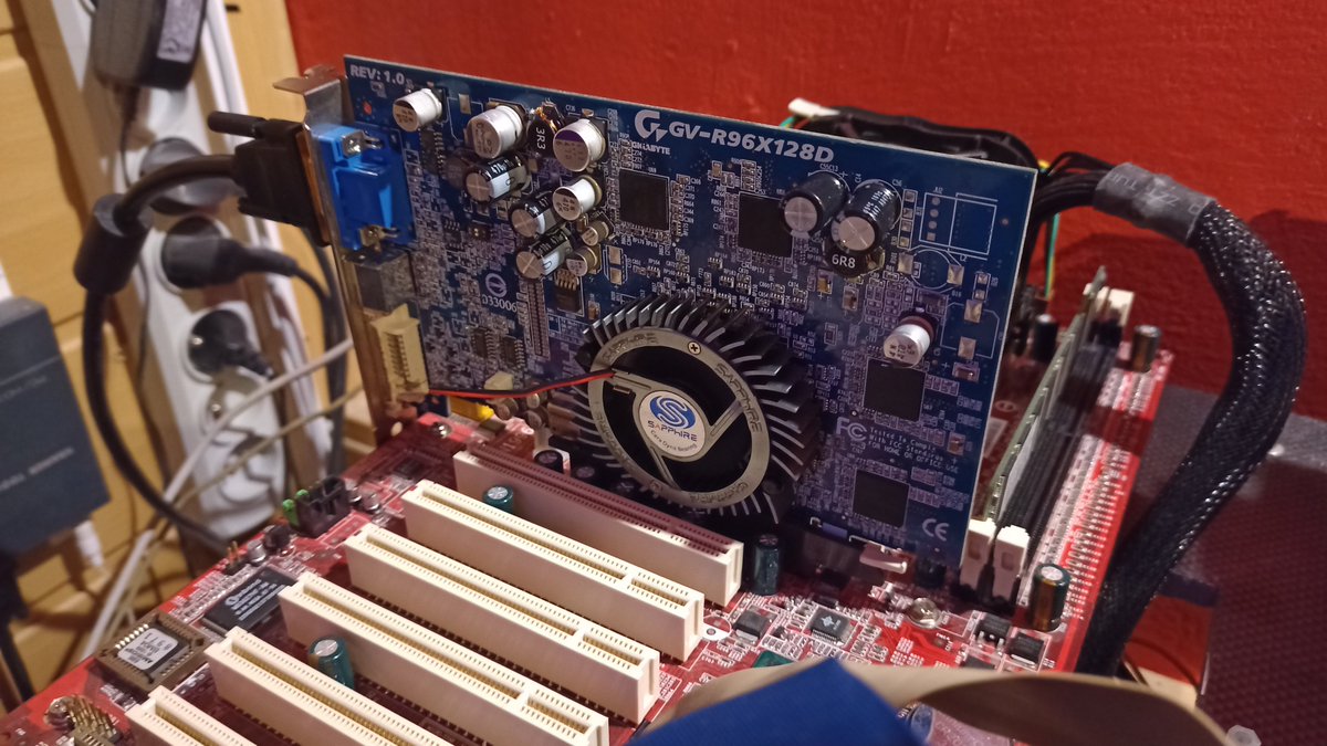 hajek_jaromir's tweet image. Letz GO boyz and girlz! We have picture!😮😱🤯 i found original radeon cooler in my magic box replacement parts😍 #RTXOFF #ATI #radeon #retropc #oldcomputers