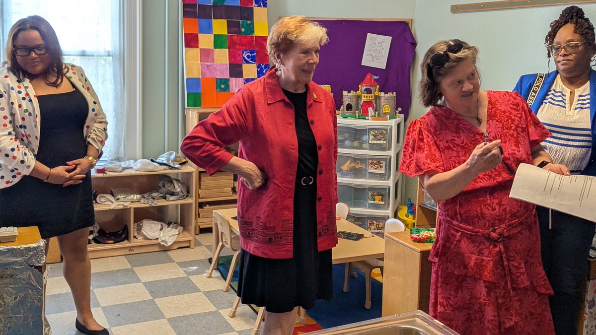 Roberta Reardon (@nysdolcommish) on Twitter photo Continuing our mission to make New York State the BEST place to live, work, and raise a family. I visited the Day One Early Learning Community at the YWCA in Kingston and shared how <a href="/GovKathyHochul/">Governor Kathy Hochul</a> is expanding career pathways and making child care more accessible and affordable. Continuing our mission to make New York State the BEST place to live, work, and raise a family. I visited the Day One Early Learning Community at the YWCA in Kingston and shared how <a href="/GovKathyHochul/">Governor Kathy Hochul</a> is expanding career pathways and making child care more accessible and affordable.
