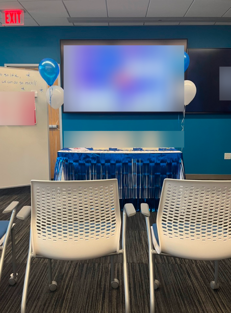 getinthetarp's tweet photo. i work at an office that looks like this https://t.co/MiE3VvXTHD