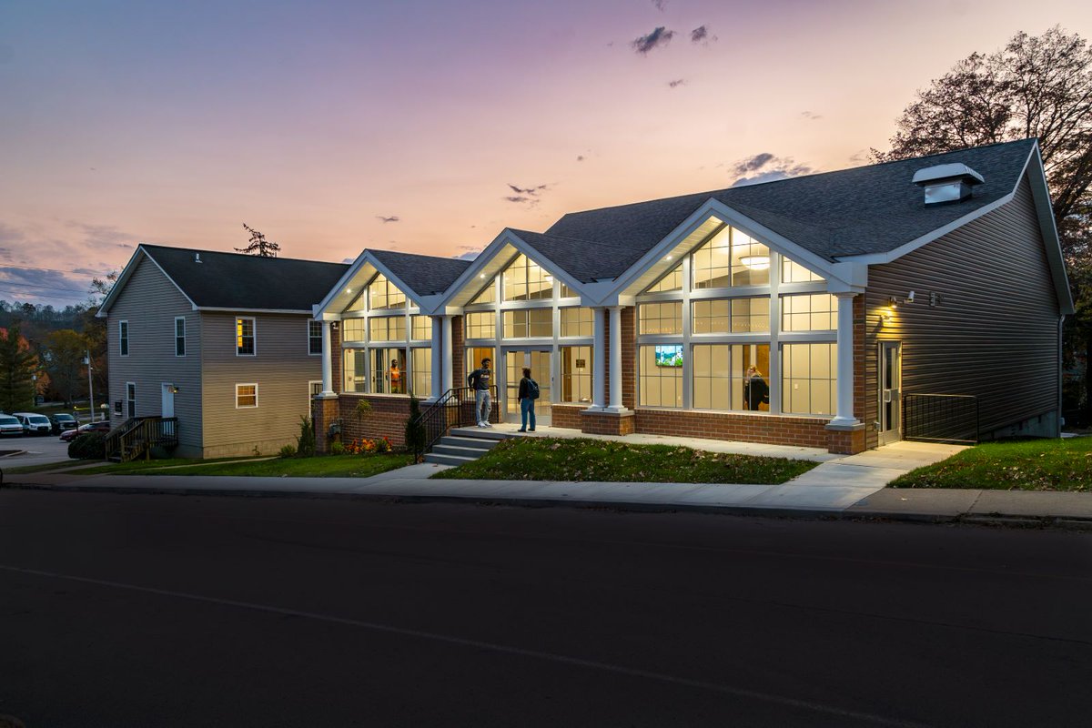 Waynesburg University tweet media