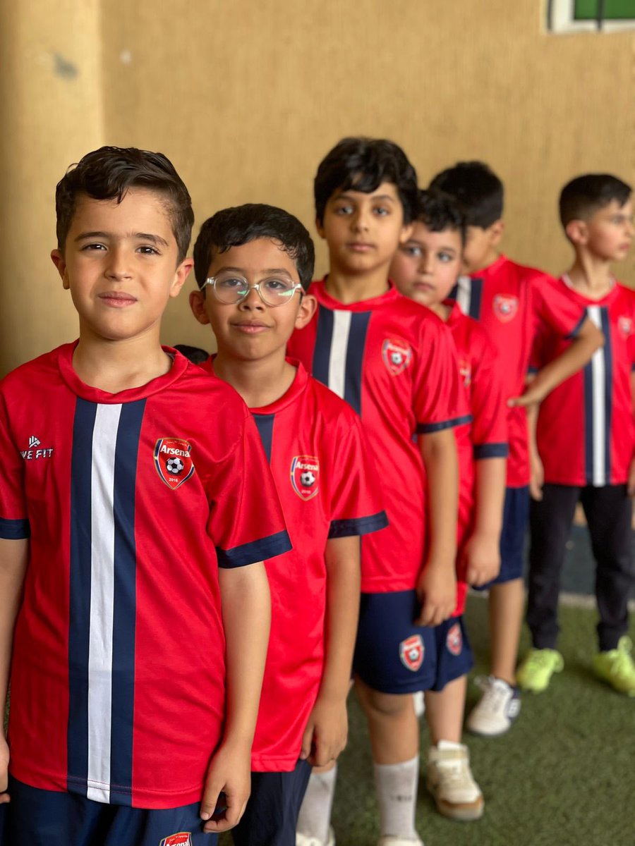 يطيب لنا دعوتكم للانضمام ( لأكاديمية الأرسنال لكرة القدم ) 

كرة قدم ، مسبح ، العاب مائية، ترفيه 
( لجميع الفئات العمرية ) 

استثمروا اوقات اولادكم .. 
موقعهم بالقرب من حي الياسمين 😍 العقيق داخل مدارس المتقدمة 

للتسجيل: 0500300645