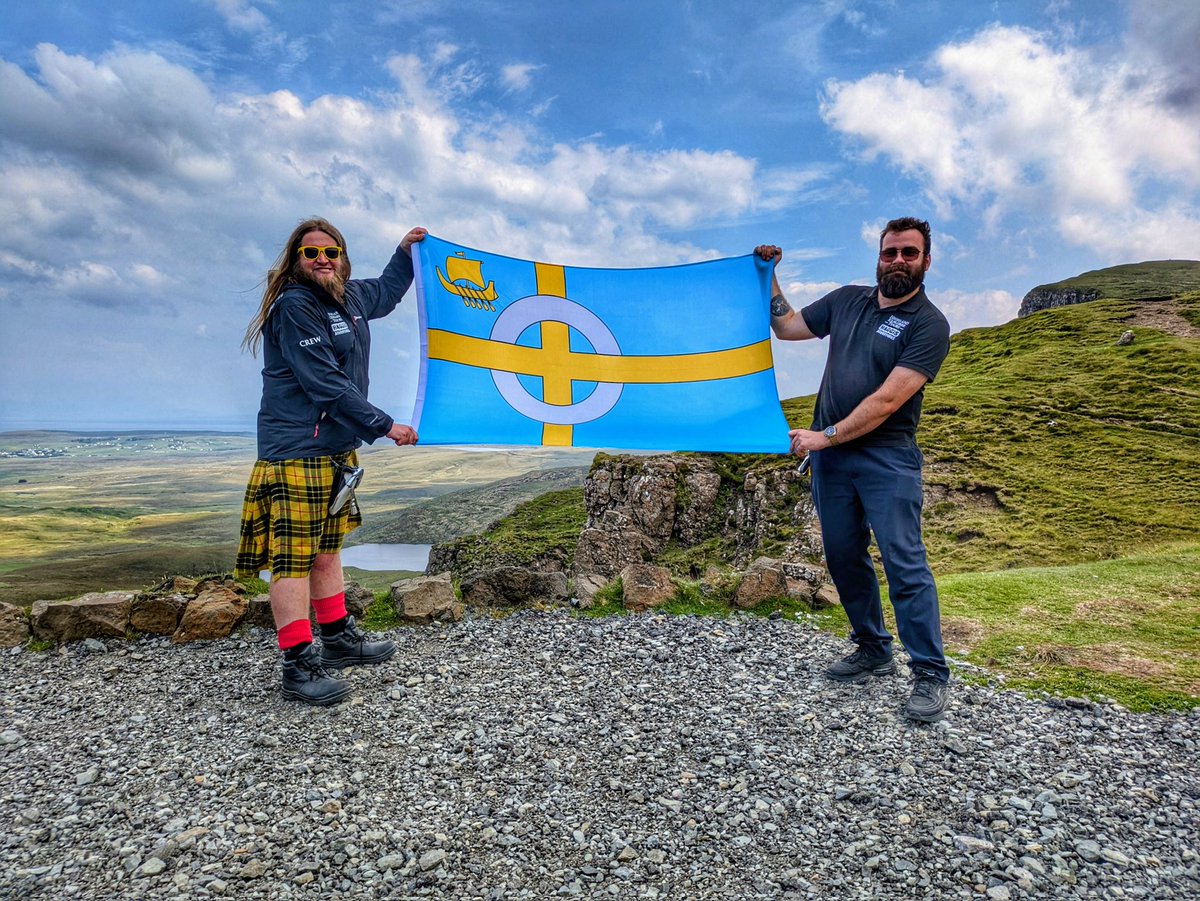 TheHebViking's tweet photo. BUGGER OFF MACDONALDS!!!!
THIS ISLAND BELONGS TO THE MACLEOD'S!!!!!
#ClanMacleod
#HoldFast
#IsleOfSkye https://t.co/8q0qNLAe3m