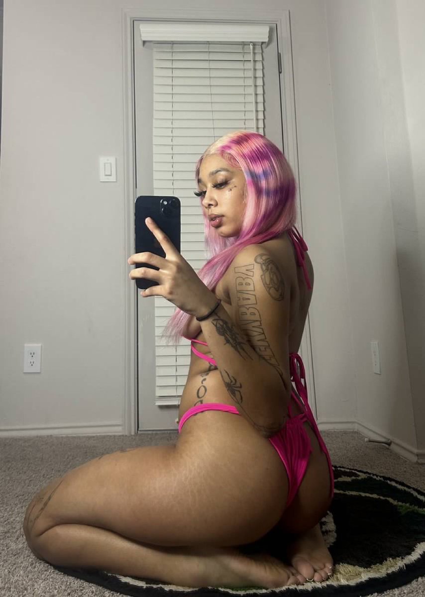geekygeekybaaby's tweet image. 💦😩