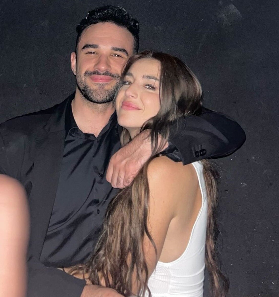 SuperViiral's tweet image. 🧵 LOLA ÍNDIGO e ILLOJUAN, ¿PAREJA SORPRESA? : EL HILO que lo DEMUESTRA