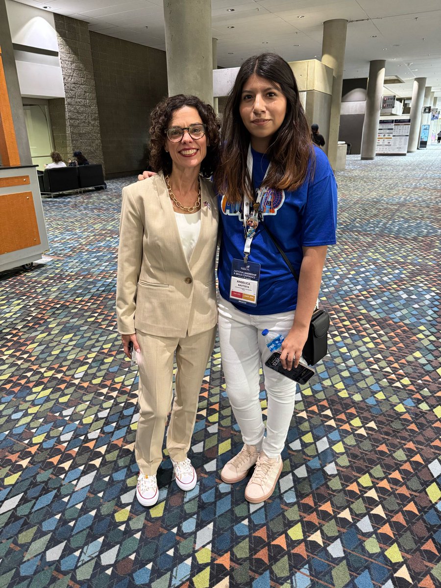 Veterans ECHS Senior Angelica Bautista with Chelle Travis, the National Director of SkillsUSA. 🙌