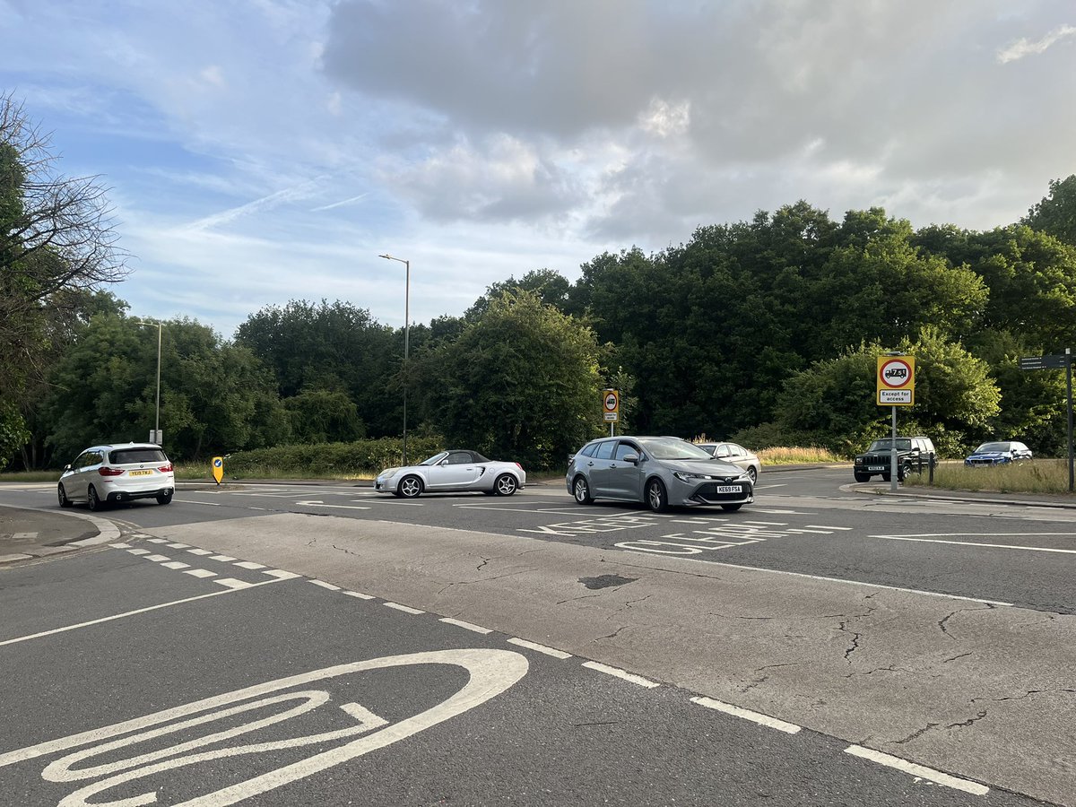 Jonathan White tweet media