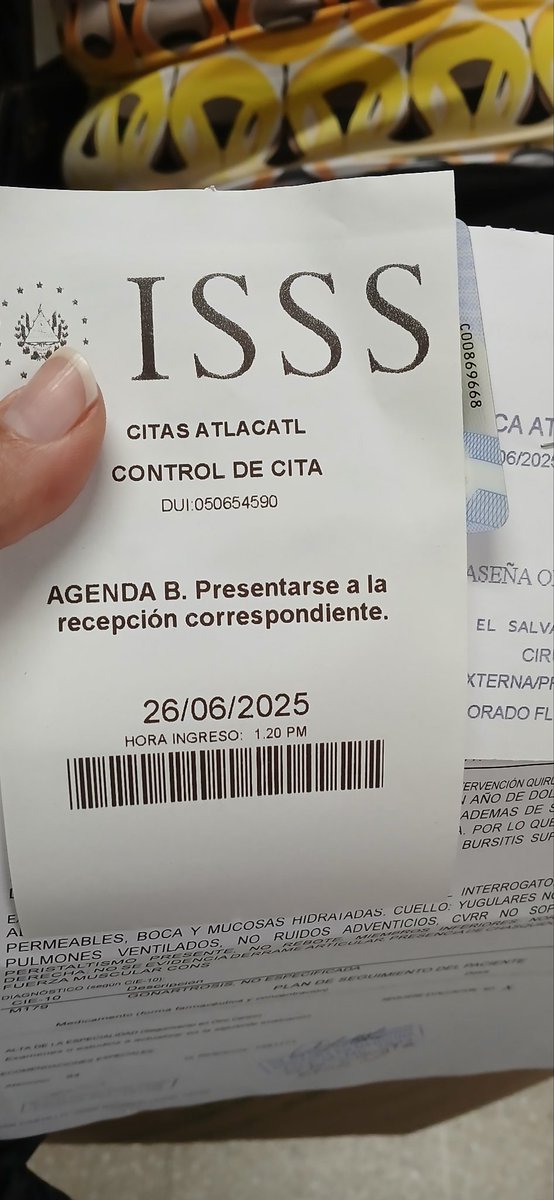 tigrilla503's tweet photo. @isss_gob_sv es inaceptable que no quieran atenderlo a uno solo por qué el médico se tuvo que retirar, entiendo que pueden surgir imprevistos pero debería haber otro doctor para cubrir ya que espera mucho tiempo para estás citas y aparte pide permiso en el trabajo para faltar https://t.co/tlb7VNtHUs