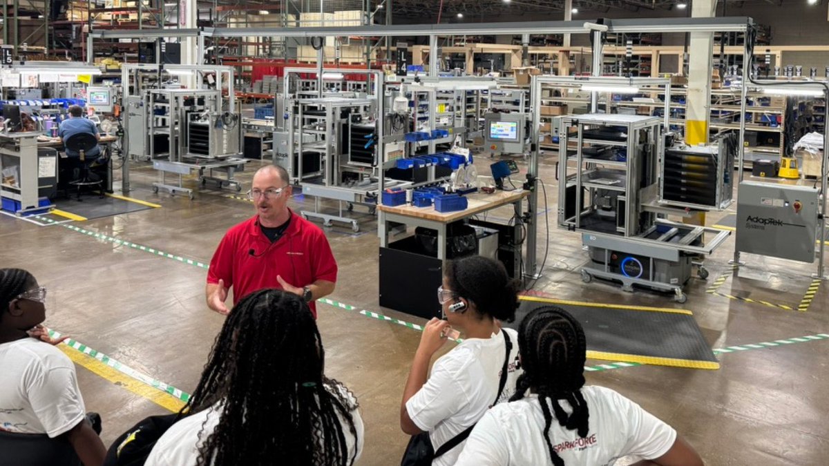 Miami UniversityCollege of Engineering & Computing (@miamiohcec) on Twitter photo This year's Art Of Engineering Summer Camp included a field trip to <a href="/HennyPenny/">Henny Penny</a>, giving our 11-14 year old campers the chance to step inside an internationally renowned Eaton, Ohio manufacturing facility as well as a delicious lunch! Thank you <a href="/HennyPenny/">Henny Penny</a>! This year's Art Of Engineering Summer Camp included a field trip to <a href="/HennyPenny/">Henny Penny</a>, giving our 11-14 year old campers the chance to step inside an internationally renowned Eaton, Ohio manufacturing facility as well as a delicious lunch! Thank you <a href="/HennyPenny/">Henny Penny</a>!